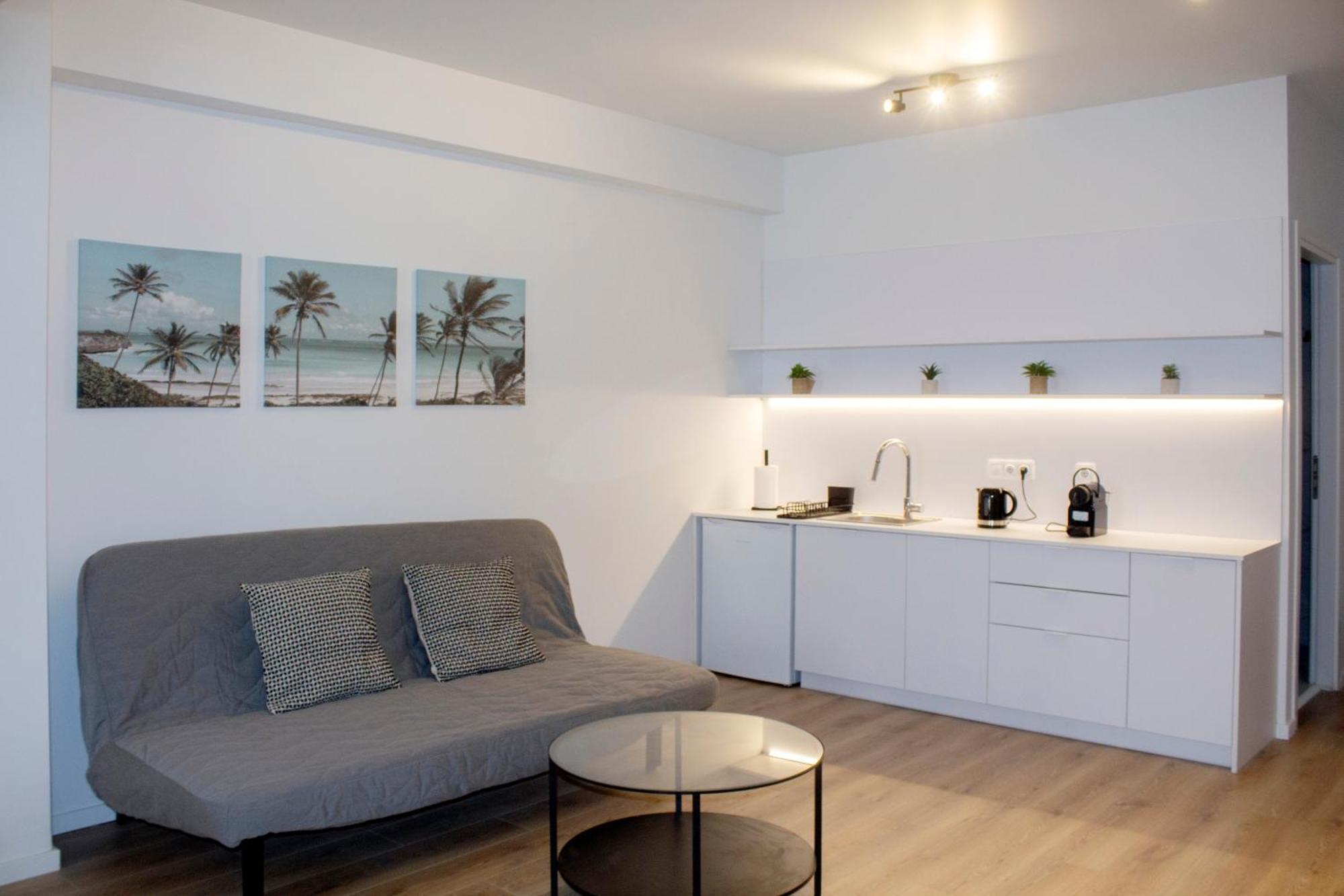 Frinely Apartments Athens Ngoại thất bức ảnh
